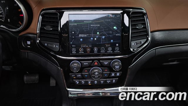 Jeep Grand Cherokee 3.6 Summit WK2 2020 — фото 14