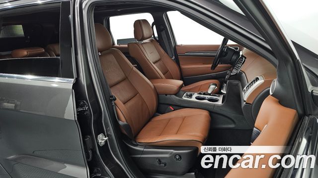 Jeep Grand Cherokee 3.6 Summit WK2 2020 — фото 26