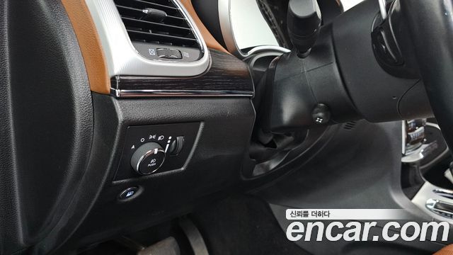 Jeep Grand Cherokee 3.6 Summit WK2 2020 — фото 27