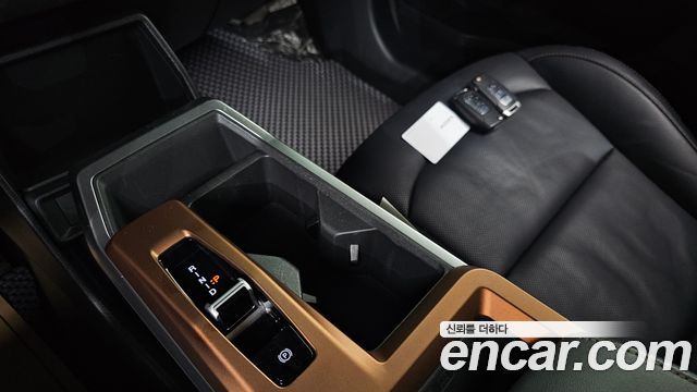 KG Mobility (SsangYong) Torres EVX E7 2024 — фото 9