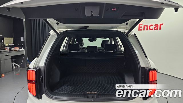KG Mobility (SsangYong) Torres EVX E7 2024 — фото 20