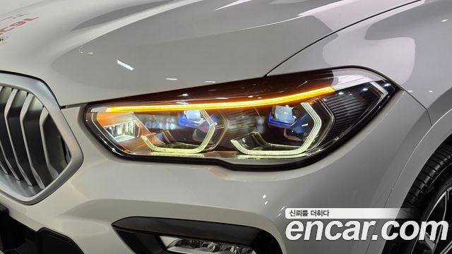 BMW X6 (G06) xDrive40i M Sport 2021 — фото 28
