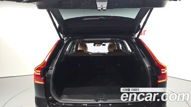 Volvo XC60 (II) D5 Inscription 2020 — фото 20