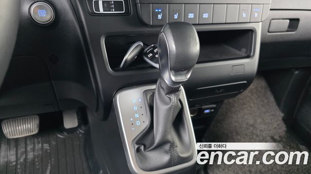 Hyundai Staria L3.5 Cargo 5-Seater Modern 2022 — фото 9