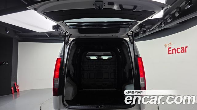 Hyundai Staria L3.5 Cargo 5-Seater Modern 2022 — фото 20