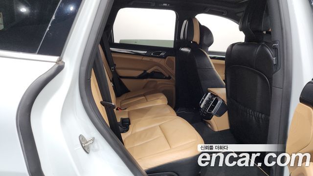 Porsche Cayenne 3.0 Diesel Platium Edition 958 2014 — фото 11