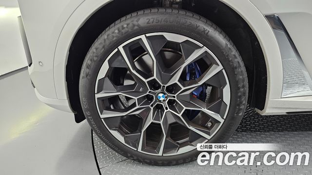 BMW X7 (G07) xDrive 40i M Sport 6STR 2024 — фото 5