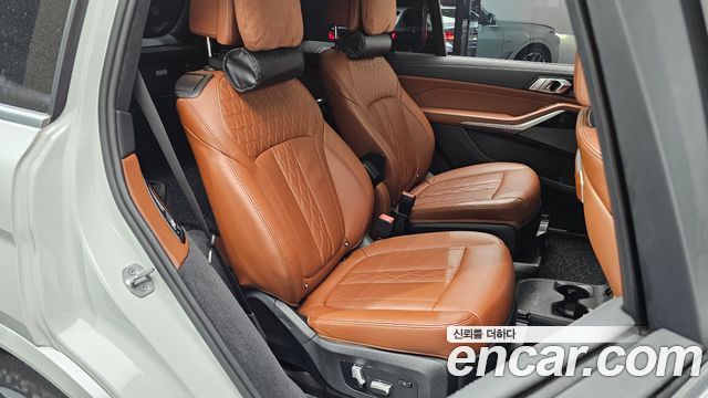 BMW X7 (G07) xDrive 40i M Sport 6STR 2024 — фото 11