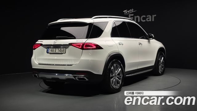 Mercedes-Benz GLE-Class (W167) GLE300d 4MATIC 2022 — фото 2