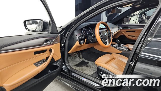 BMW 5 Series (G30) 520d M Sport Package Plus 2017 — фото 10