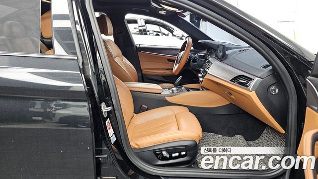 BMW 5 Series (G30) 520d M Sport Package Plus 2017 — фото 11