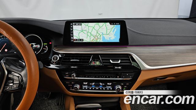 BMW 5 Series (G30) 520d M Sport Package Plus 2017 — фото 14