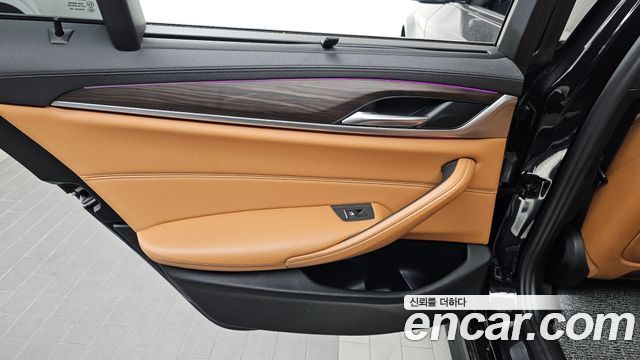 BMW 5 Series (G30) 520d M Sport Package Plus 2017 — фото 25
