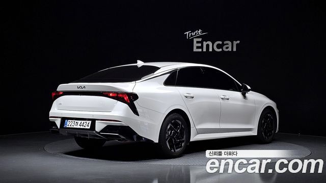 Kia K5 (III) 2.0 Prestige 2024 — фото 2