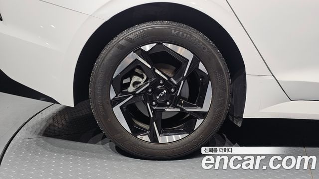 Kia K5 (III) 2.0 Prestige 2024 — фото 5