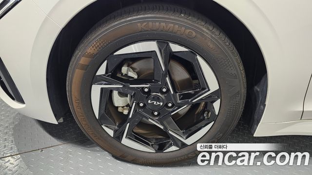 Kia K5 (III) 2.0 Prestige 2024 — фото 5