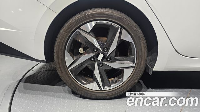 Hyundai Avante (CN7) 1.6 Inspiration 2023 — фото 5