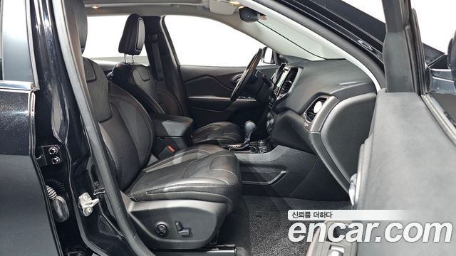 Jeep Cherokee (KL) 2.4 Limited AWD 2021 — фото 10