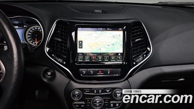 Jeep Cherokee (KL) 2.4 Limited AWD 2021 — фото 14