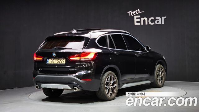 BMW X1 (F48) xDrive 20i xLine 2022 — фото 2