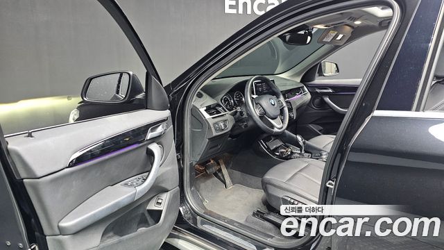 BMW X1 (F48) xDrive 20i xLine 2022 — фото 10