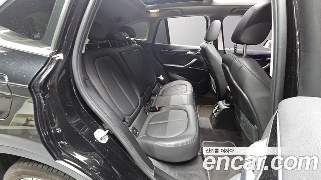 BMW X1 (F48) xDrive 20i xLine 2022 — фото 11