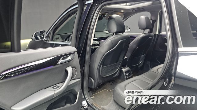 BMW X1 (F48) xDrive 20i xLine 2022 — фото 17