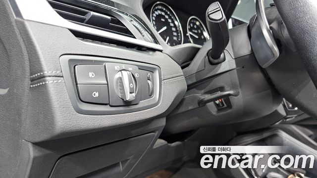 BMW X1 (F48) xDrive 20i xLine 2022 — фото 18