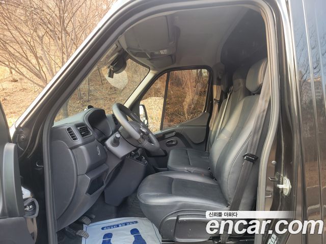 Renault Korea Master 2.3 Van S 2022 — фото 10
