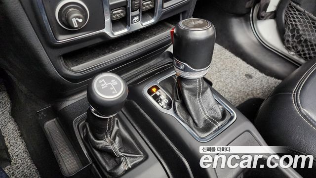 Jeep Wrangler (JL) 2.0 Overland Power Top 4Door 2020 — фото 9