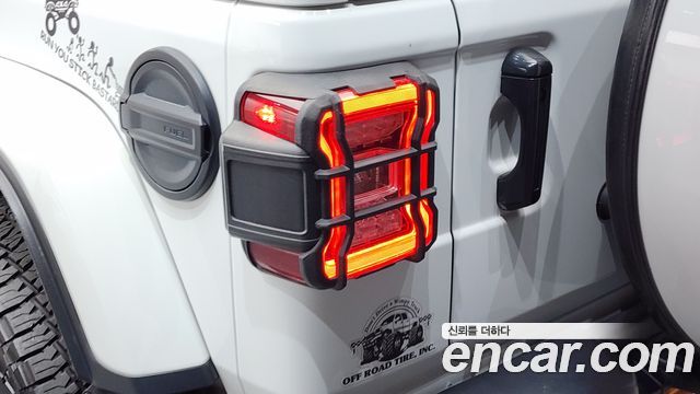 Jeep Wrangler (JL) 2.0 Overland Power Top 4Door 2020 — фото 23