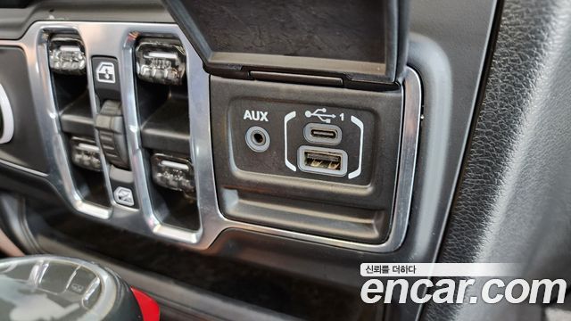 Jeep Wrangler (JL) 2.0 Overland Power Top 4Door 2020 — фото 30