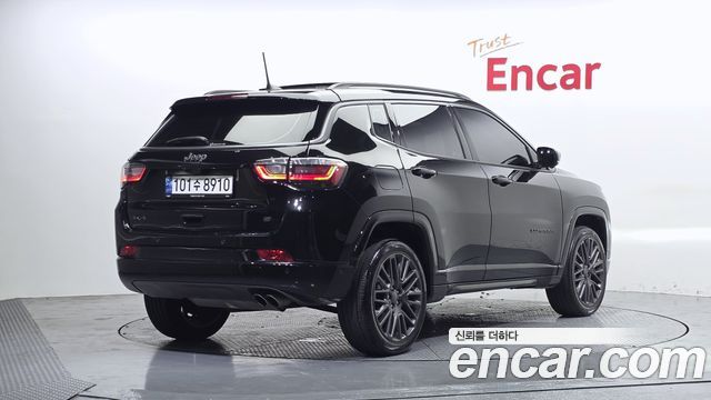 Jeep Compass (II) S 2.4 AWD 2022 — фото 2