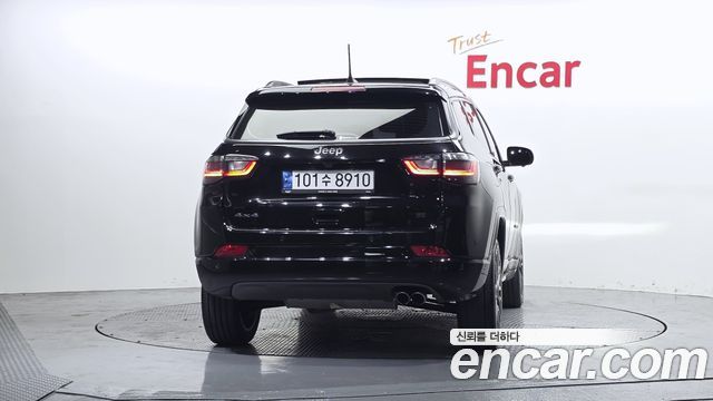 Jeep Compass (II) S 2.4 AWD 2022 — фото 4