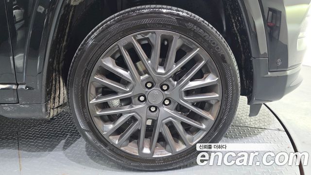 Jeep Compass (II) S 2.4 AWD 2022 — фото 27