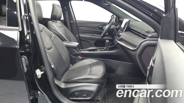Jeep Compass (II) S 2.4 AWD 2022 — фото 32