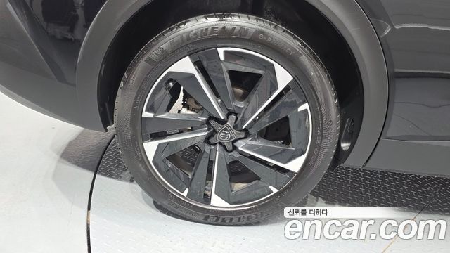 Peugeot 408 1.2 Pure Tech Allure 2023 — фото 5