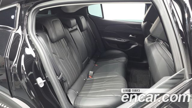 Peugeot 408 1.2 Pure Tech Allure 2023 — фото 11