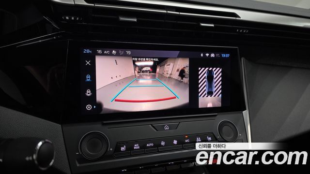 Peugeot 408 1.2 Pure Tech Allure 2023 — фото 14