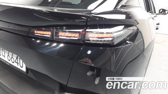Peugeot 408 1.2 Pure Tech Allure 2023 — фото 23