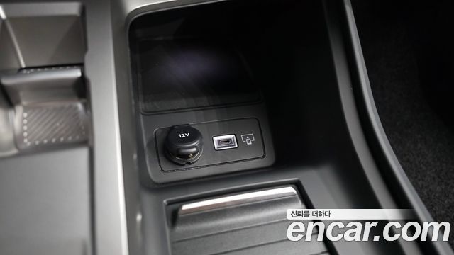Peugeot 408 1.2 Pure Tech Allure 2023 — фото 30