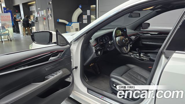 BMW 6 Series GT (G32) 640i xDrive M Sport 2023 — фото 10
