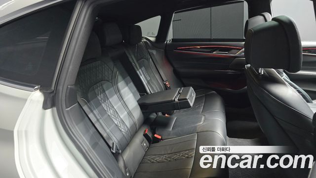 BMW 6 Series GT (G32) 640i xDrive M Sport 2023 — фото 15