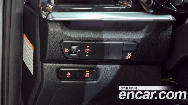 Kia Niro Plus Air 2023 — фото 14