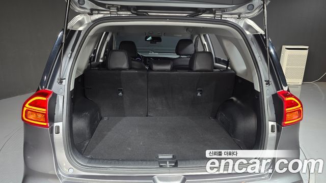 Kia Niro Plus Air 2023 — фото 20