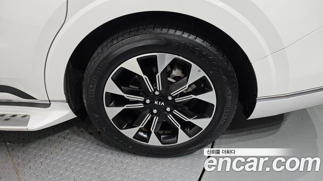 Kia Carnival (IV) Diesel 9-Seater Hi-Limousine Signature 2021 — фото 21