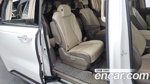 Kia Carnival (IV) Diesel 9-Seater Hi-Limousine Signature 2021 — фото 26