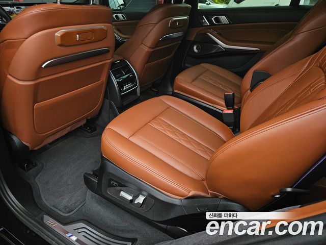 BMW X7 (G07) M60i xDrive M sport 6STR 2024 — фото 10