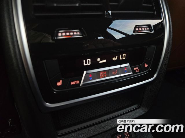 BMW X7 (G07) M60i xDrive M sport 6STR 2024 — фото 17