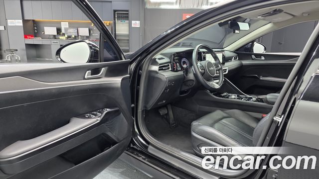 Kia K5 (III) 2.0 Prestige 2023 — фото 10
